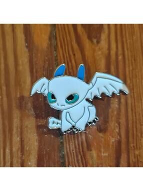 Light Fury - How To train Your Dragon Pin - For Hat Jacket Vest Backpack Bag-NEW